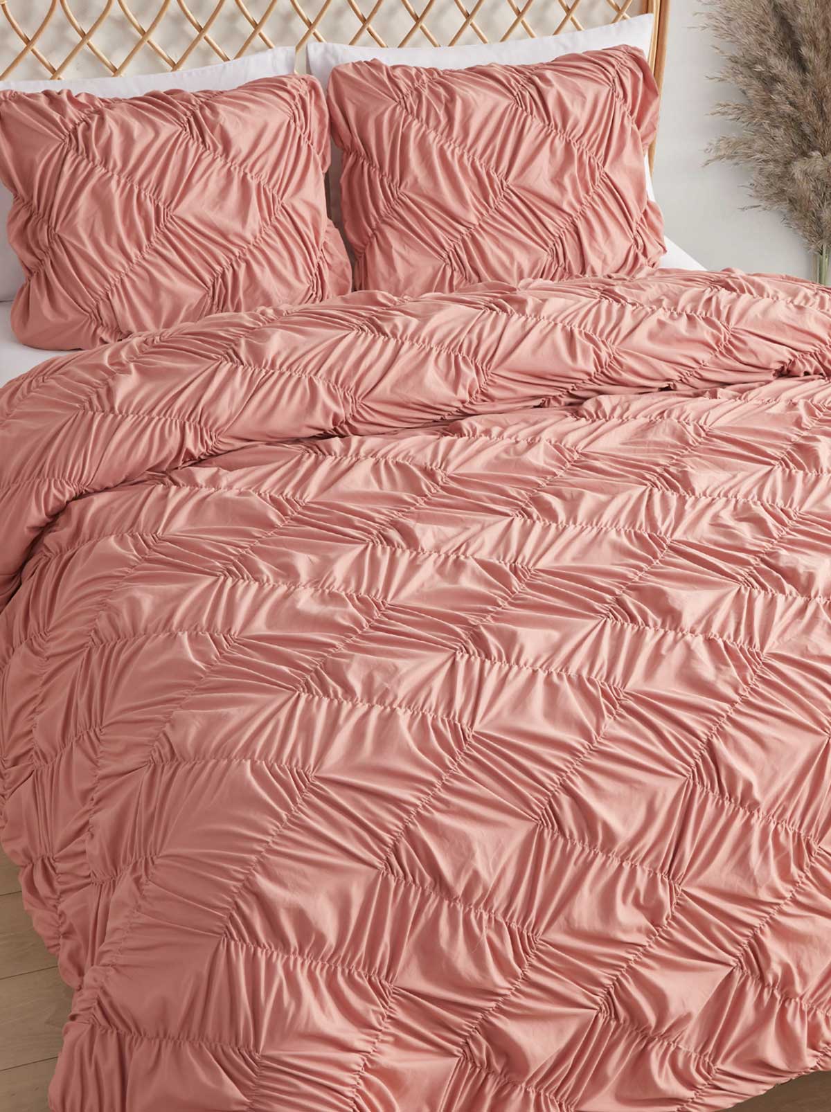 Emmy Textured Comforter Set in Antique Rose - Image 3
