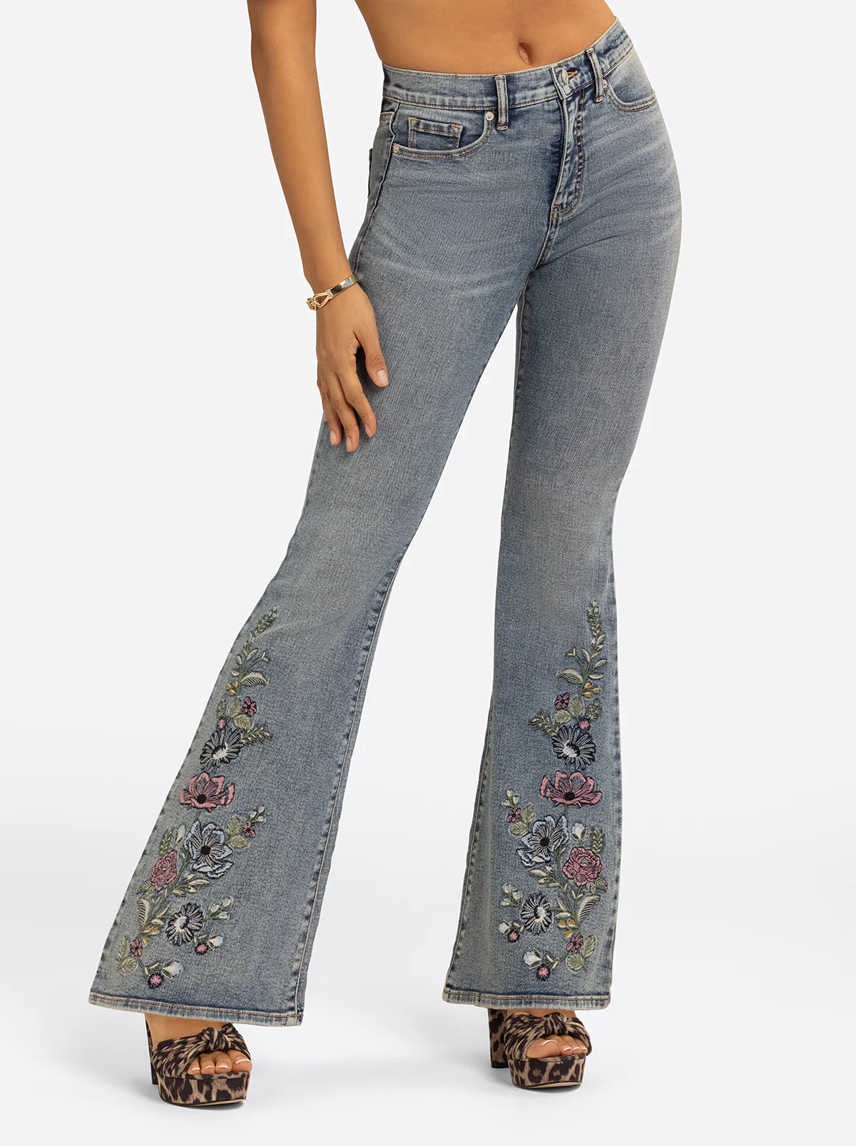 JS Jessica Simpson Hollywood High Rise Flare Jean in Boone - Image 2