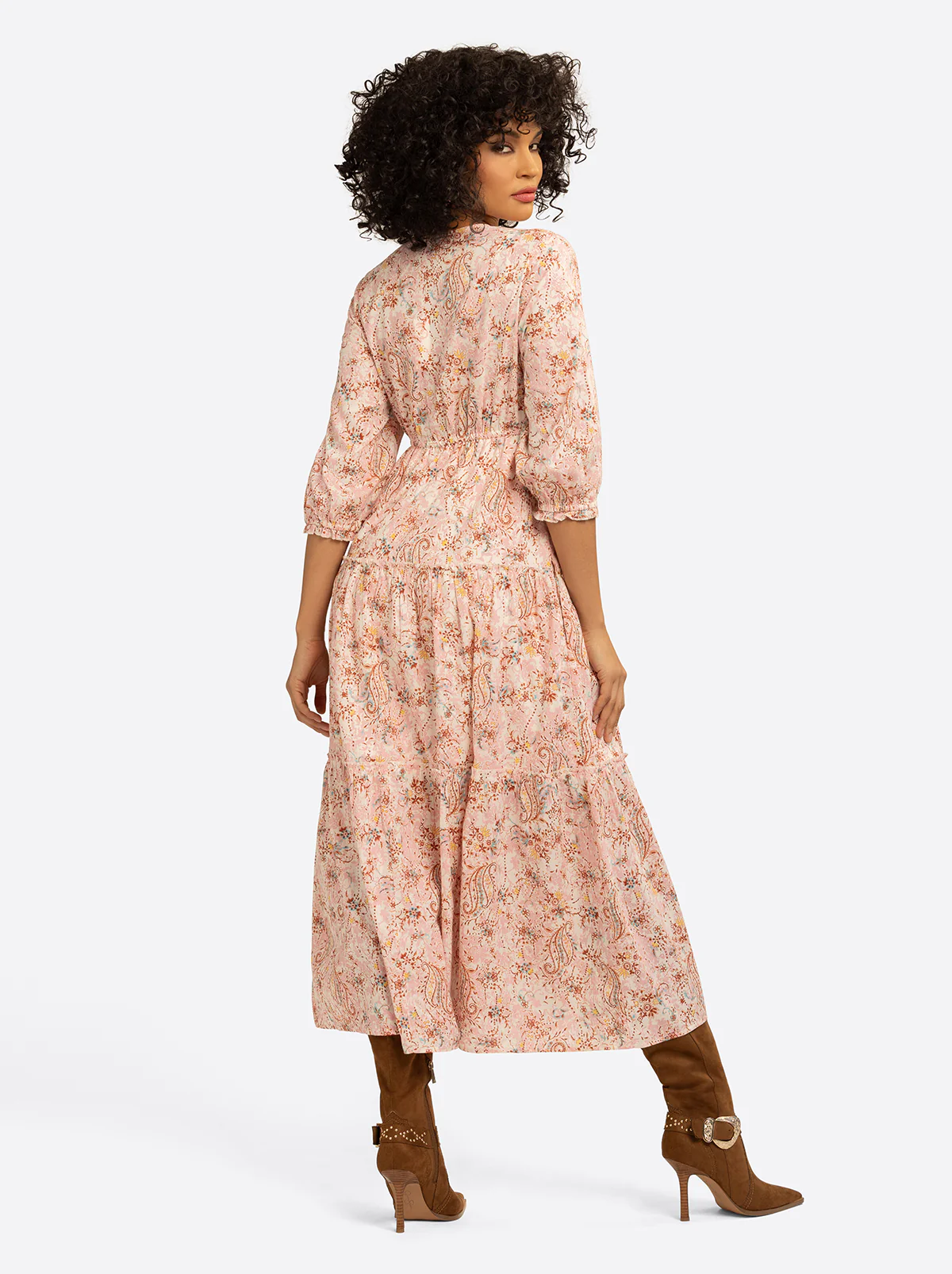 JS Jessica Simpson Sosa Tiered Dress in Shell-Calia Paisley - Image 3