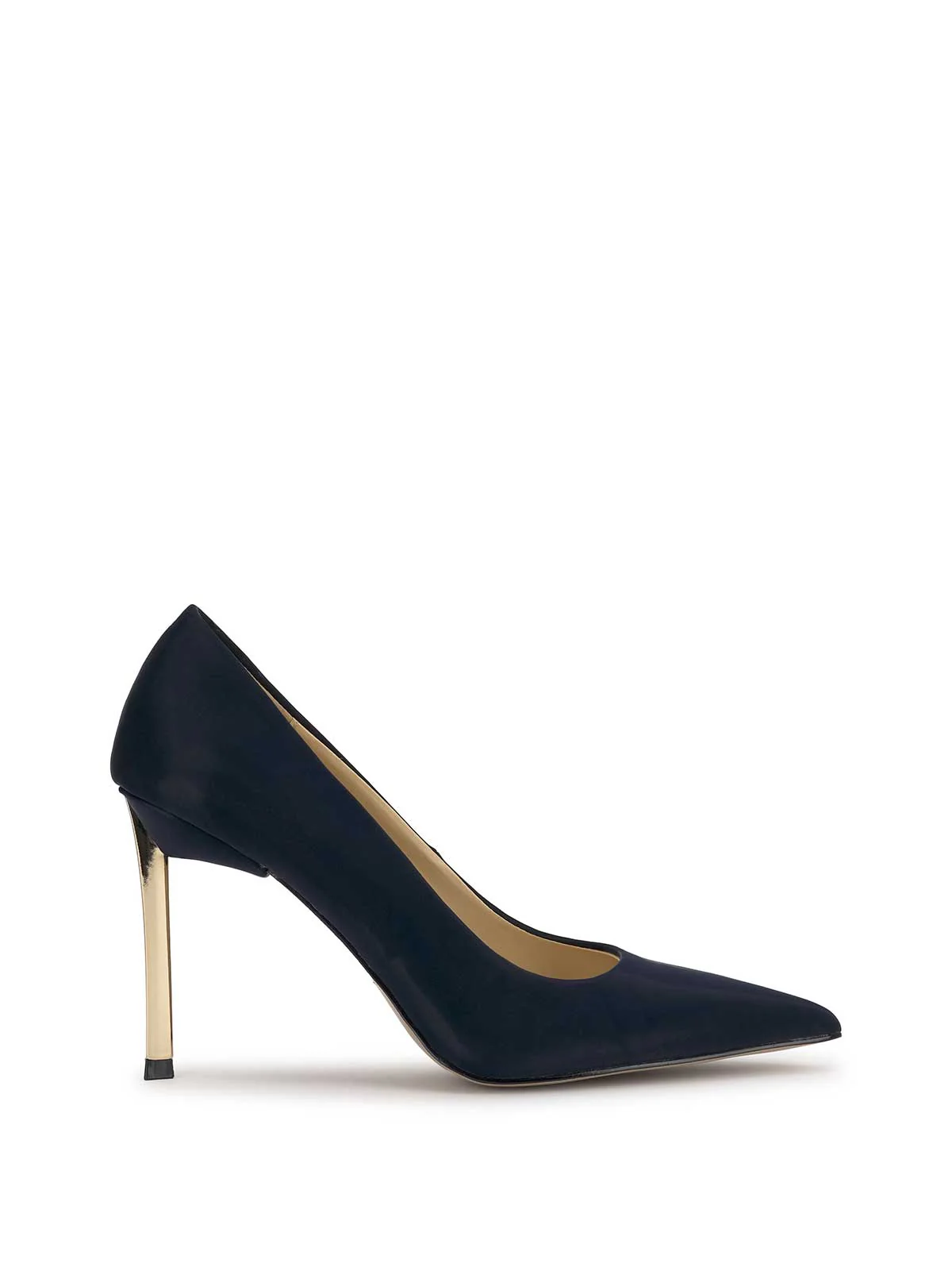 Kheloe Pump in Dark Night