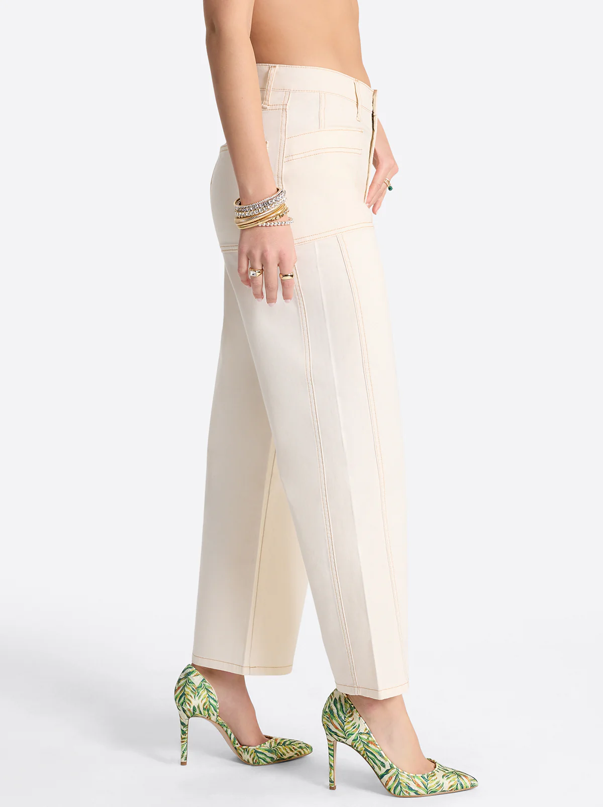 Relaxed Barrel Jeans in Ecru - Image 3